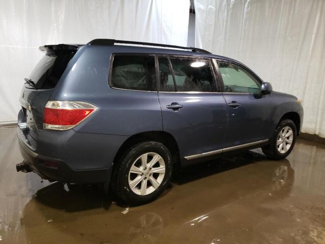 5TDBK3EH3DS223879 - 2013 TOYOTA HIGHLANDER BASE BLUE photo 3