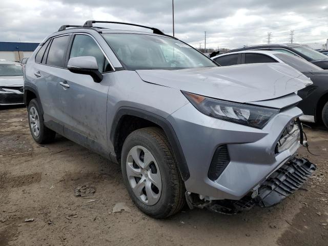 2T3K1RFV4KW003270 - 2019 TOYOTA RAV4 LE 银色 照片 4
