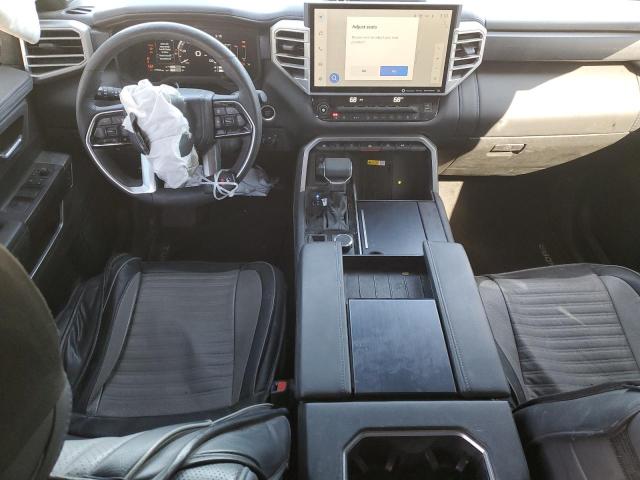 5TFNA5EC6PX011699 - 2023 TOYOTA TUNDRA CREWMAX PLATINUM Silber Foto 8