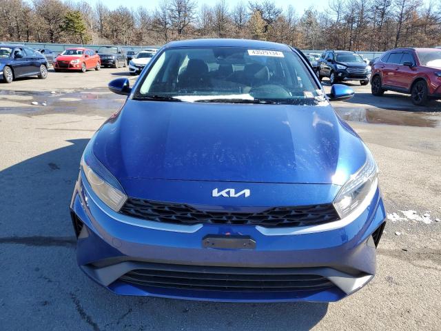 3KPF24AD1PE519430 - 2023 KIA FORTE LX BLUE photo 5