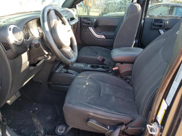 1C4BJWEG0GL304873 - 2016 JEEP WRANGLER U SAHARA BLACK photo 7