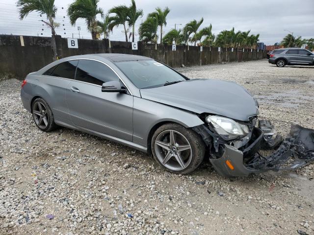 WDDKJ7CB8BF073506 - 2011 MERCEDES-BENZ E 550 GRAY photo 4