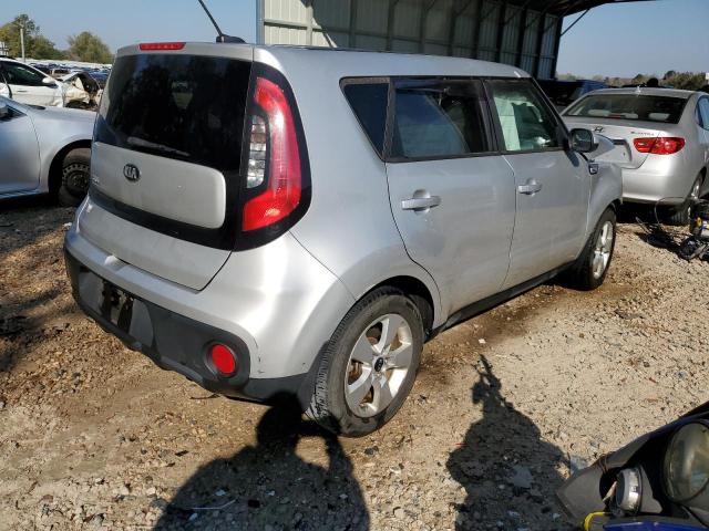 KNDJN2A26J7514932 - 2018 KIA SOUL SILVER photo 3