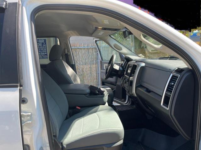 3C6UR5JL2GG265366 - 2016 RAM 2500 SLT 白色 照片 5