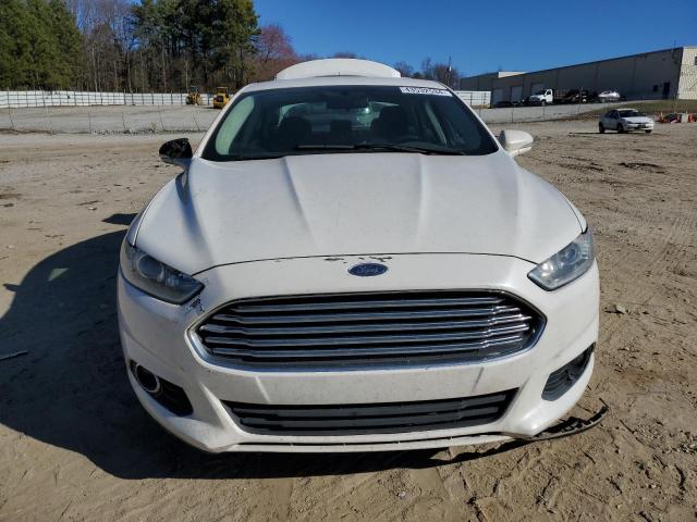 3FA6P0H71ER165799 - 2014 FORD FUSION SE WHITE photo 5