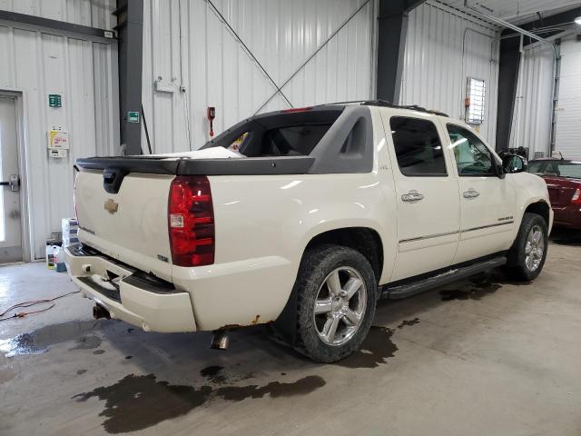 3GNTKGE35BG380395 - 2011 CHEVROLET AVALANCHE LTZ WHITE photo 3