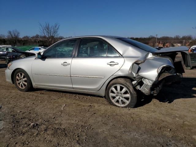 4T1BF30K54U581855 - 2004 TOYOTA CAMRY LE SILVER photo 2