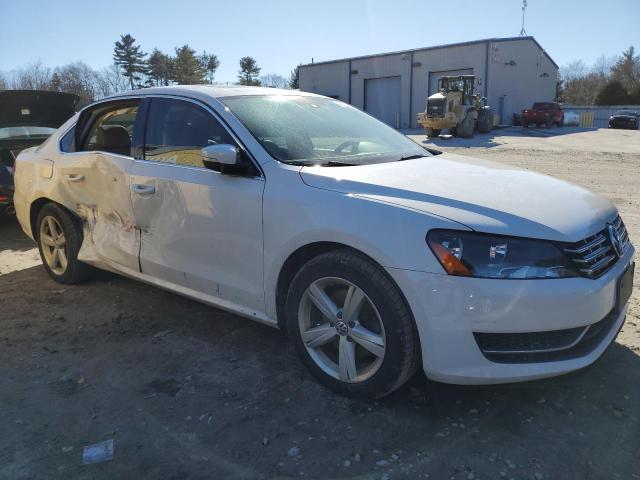 1VWBN7A36DC149722 - 2013 VOLKSWAGEN PASSAT SE WHITE photo 4