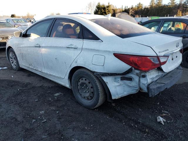 5NPEB4AC6DH667826 - 2013 HYUNDAI SONATA GLS WHITE photo 2