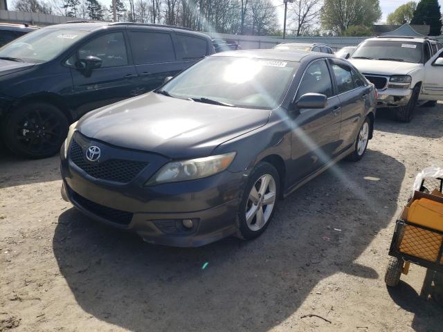 4T1BK3EK8BU617507 - 2011 TOYOTA CAMRY SE GRAY photo 1