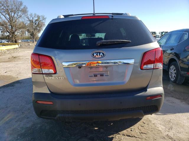 5XYKT3A6XDG353074 - 2013 KIA SORENTO LX GRAY photo 6