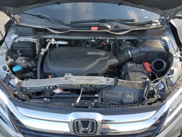 5FNRL6H99KB008218 - 2019 HONDA ODYSSEY ELITE Silber Foto 12