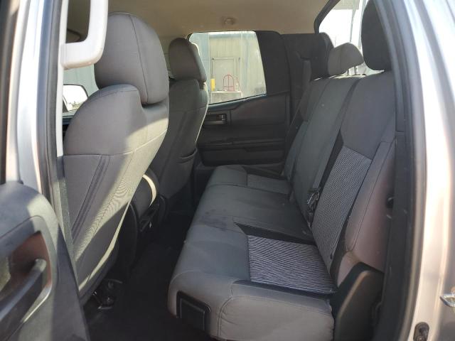 5TFRM5F19EX079093 - 2014 TOYOTA TUNDRA DOUBLE CAB SR/SR5 SILVER photo 10