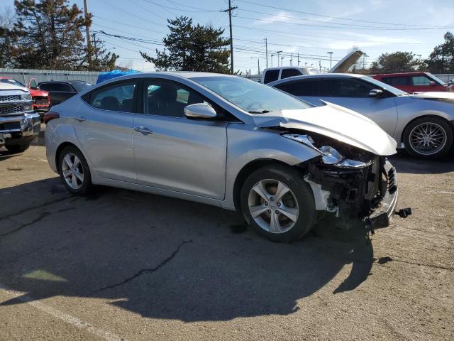 5NPDH4AE6GH777002 - 2016 HYUNDAI ELANTRA SE SILVER photo 4