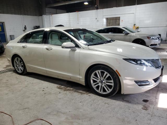 3LN6L2GK3FR613853 - 2015 LINCOLN MKZ BEIGE photo 4