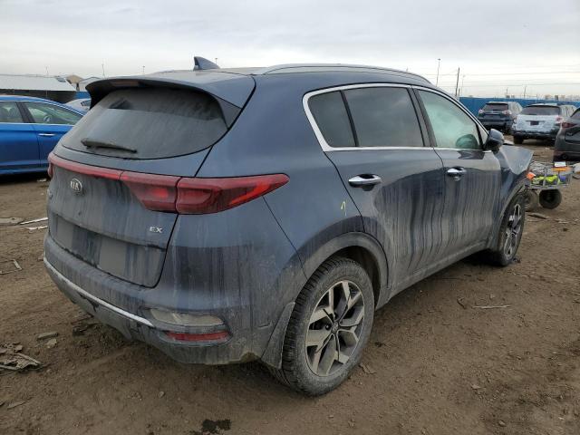 KNDPNCAC3L7708085 - 2020 KIA SPORTAGE EX BLUE photo 3