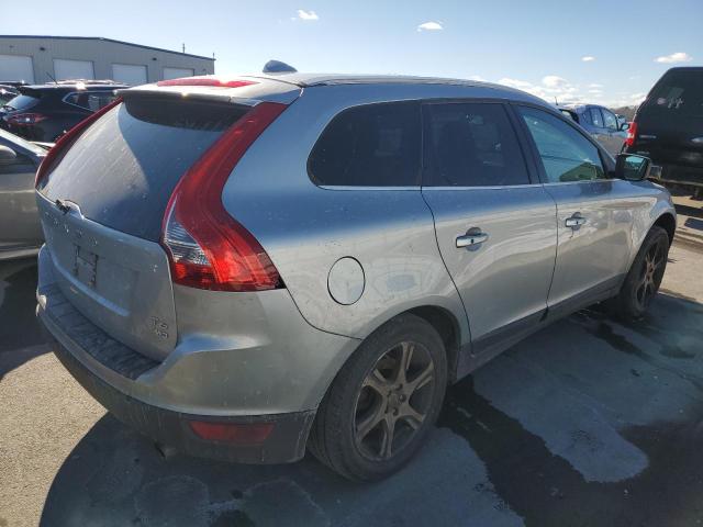 YV4902DZ0D2455109 - 2013 VOLVO XC60 T6 SILVER photo 3