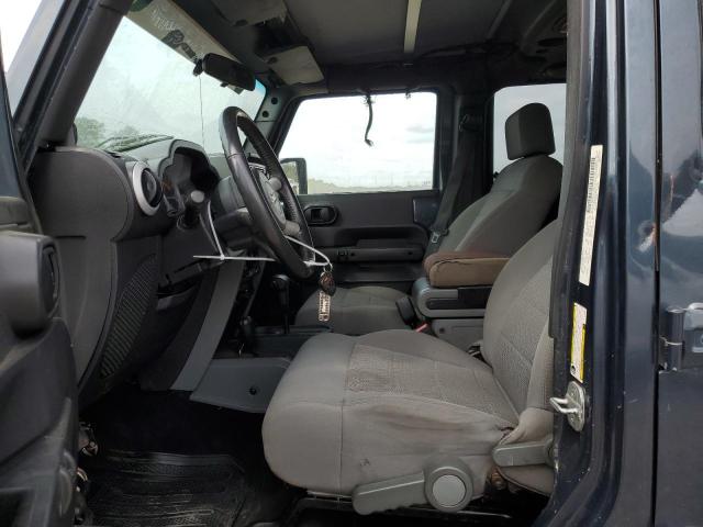 1J4GA59108L538822 - 2008 JEEP WRANGLER U SAHARA BLUE photo 7