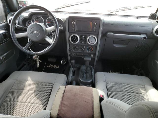 1J4GA59108L538822 - 2008 JEEP WRANGLER U SAHARA BLUE photo 8