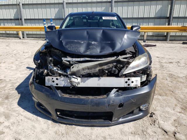 JTHFE2C29B2506940 - 2011 LEXUS IS 350 GRAY photo 5