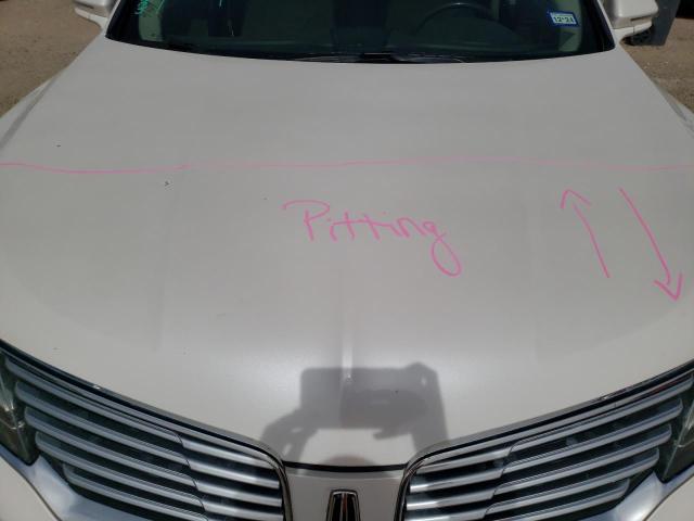 2LMPJ6LR3HBL53836 - 2017 LINCOLN MKX RESERVE أبيض صورة 11