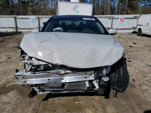 4T1S11AK0PU095170 - 2023 TOYOTA CAMRY SE NIGHT SHADE WHITE photo 5