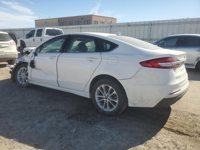 3FA6P0HD9LR230594 - 2020 FORD FUSION SE WHITE photo 2