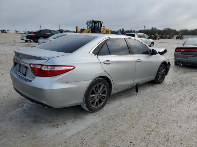 4T1BF1FK6HU448118 - 2017 TOYOTA CAMRY LE SILVER photo 3