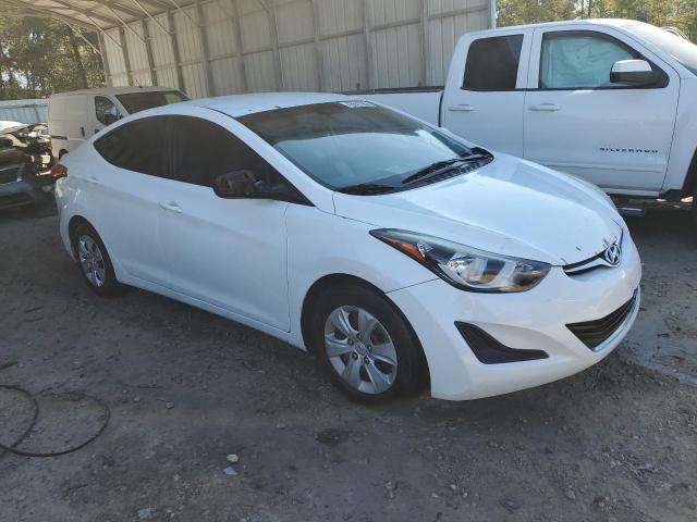 5NPDH4AE9GH780511 - 2016 HYUNDAI ELANTRA SE WHITE photo 4