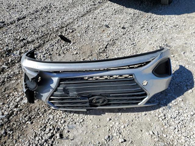 3KPC24A37KE062187 - 2019 HYUNDAI ACCENT SE SILVER photo 12