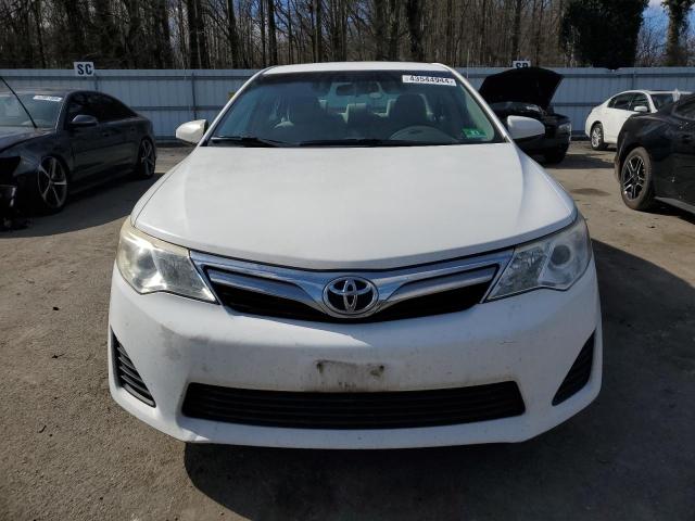 4T1BF1FK6CU508326 - 2012 TOYOTA CAMRY BASE WHITE photo 5