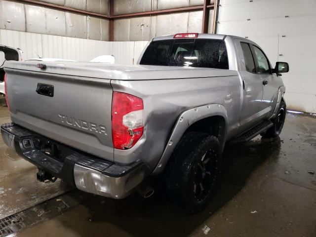 5TFUY5F19JX743448 - 2018 TOYOTA TUNDRA DOUBLE CAB SR/SR5 SILVER photo 3