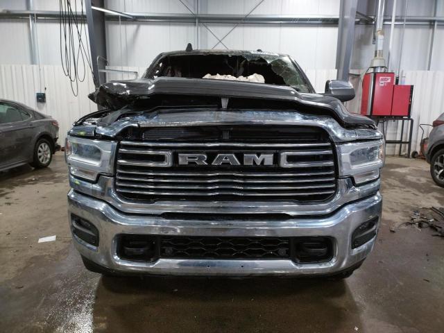 3C63R3EL4LG314359 - 2020 RAM 3500 LARAMIE GRAY photo 5