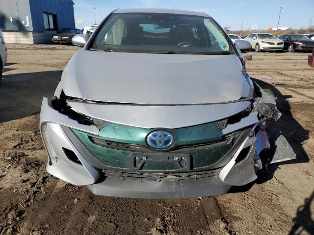 JTDKARFP1J3101465 - 2018 TOYOTA PRIUS PRIM 银色 照片 5