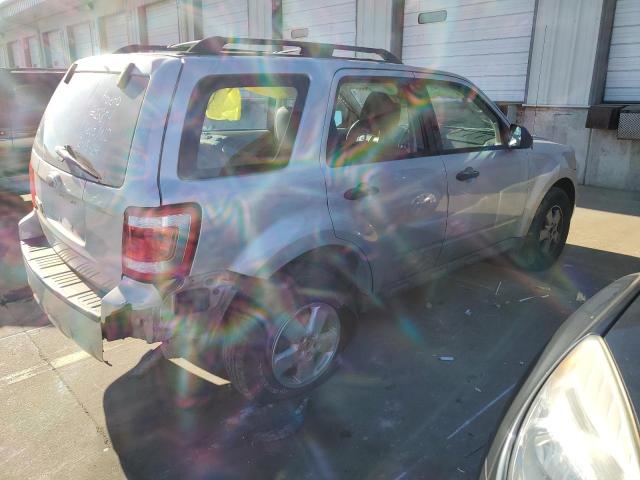 1FMCU02799KC03283 - 2009 FORD ESCAPE XLS SILVER photo 3