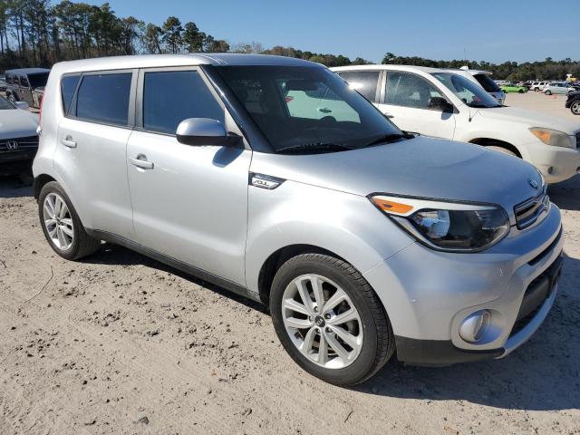 KNDJP3A50J7585151 - 2018 KIA SOUL + SILVER photo 4