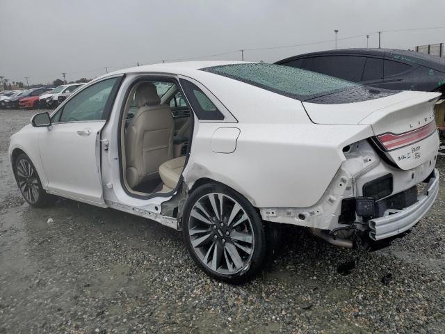 3LN6L5E97KR623880 - 2019 LINCOLN MKZ RESERVE II WHITE photo 2