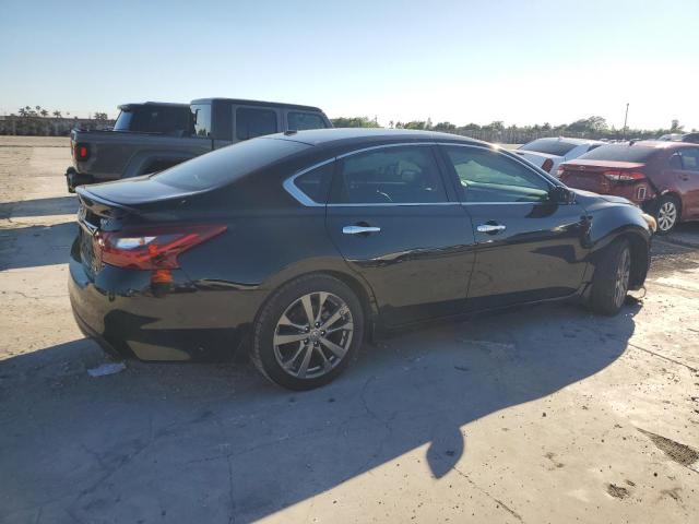 1N4AL3AP5JC135599 - 2018 NISSAN ALTIMA 2.5 BLACK photo 3