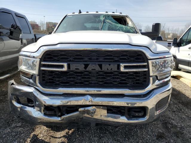 3C63RRGL0LG291615 - 2020 RAM 3500 TRADESMAN WHITE photo 5