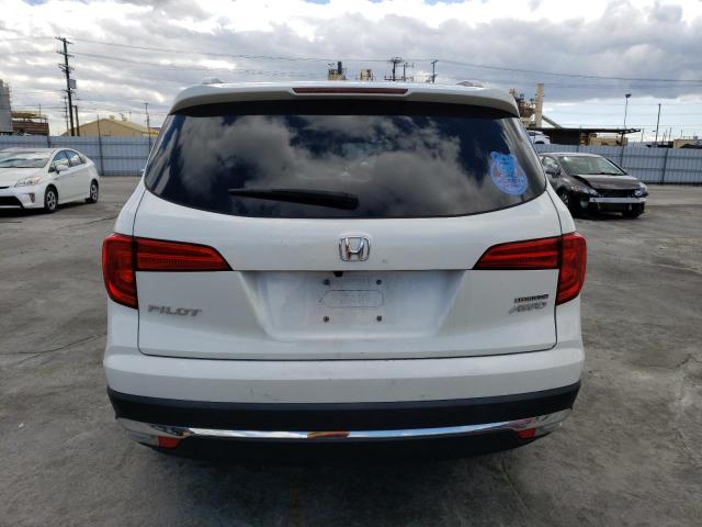 5FNYF6H98JB063468 - 2018 HONDA PILOT TOURING WHITE photo 6