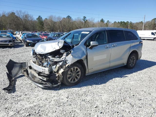 5TDKRKEC7MS064813 - 2021 TOYOTA SIENNA LE SILVER photo 1