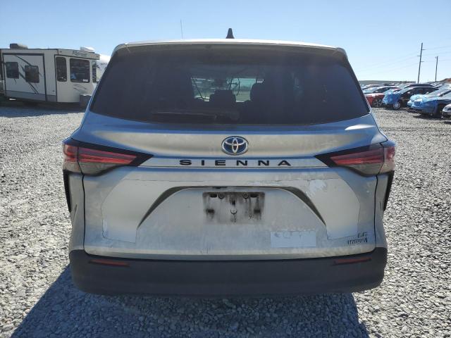 5TDKRKEC7MS064813 - 2021 TOYOTA SIENNA LE SILVER photo 6