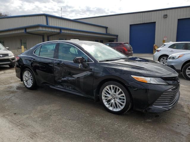 4T1B11HK5JU059794 - 2018 TOYOTA CAMRY XLE L BLACK photo 4