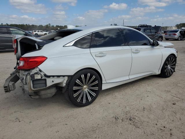 1HGCV1F93JA059664 - 2018 HONDA ACCORD TOURING WHITE photo 3