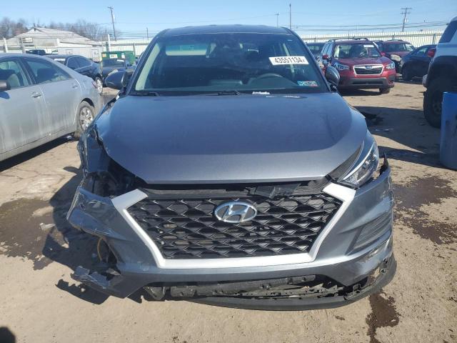 KM8J2CA47KU968217 - 2019 HYUNDAI TUCSON SE GRAY photo 5