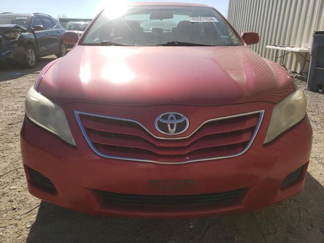 4T1BF3EK4BU173787 - 2011 TOYOTA CAMRY BASE RED photo 5