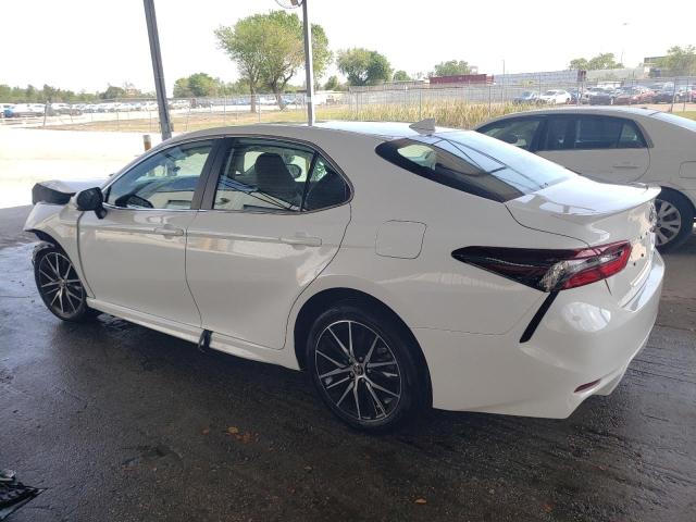 4T1G11AK2PU750922 - 2023 TOYOTA CAMRY SE NIGHT SHADE WHITE photo 2