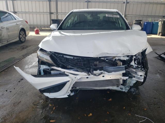 4T1G11AK2PU750922 - 2023 TOYOTA CAMRY SE NIGHT SHADE WHITE photo 5