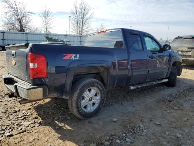 1GCRKSE34BZ107468 - 2011 CHEVROLET SILVERADO K1500 LT BLUE photo 3