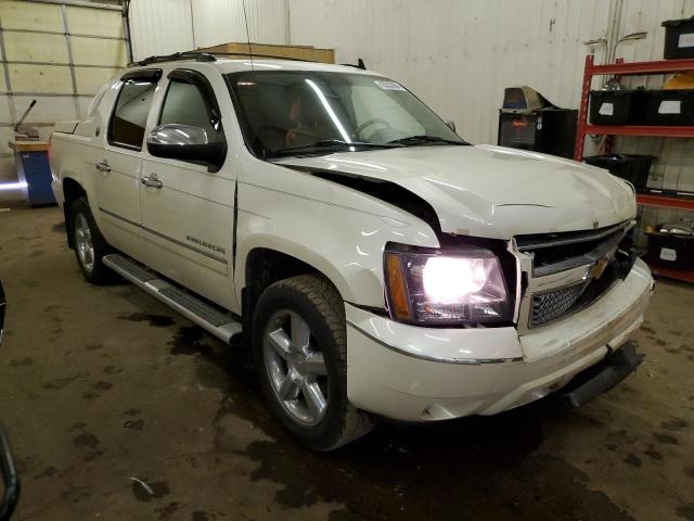 3GNTKGE73DG356859 - 2013 CHEVROLET AVALANCHE LTZ CREAM photo 4